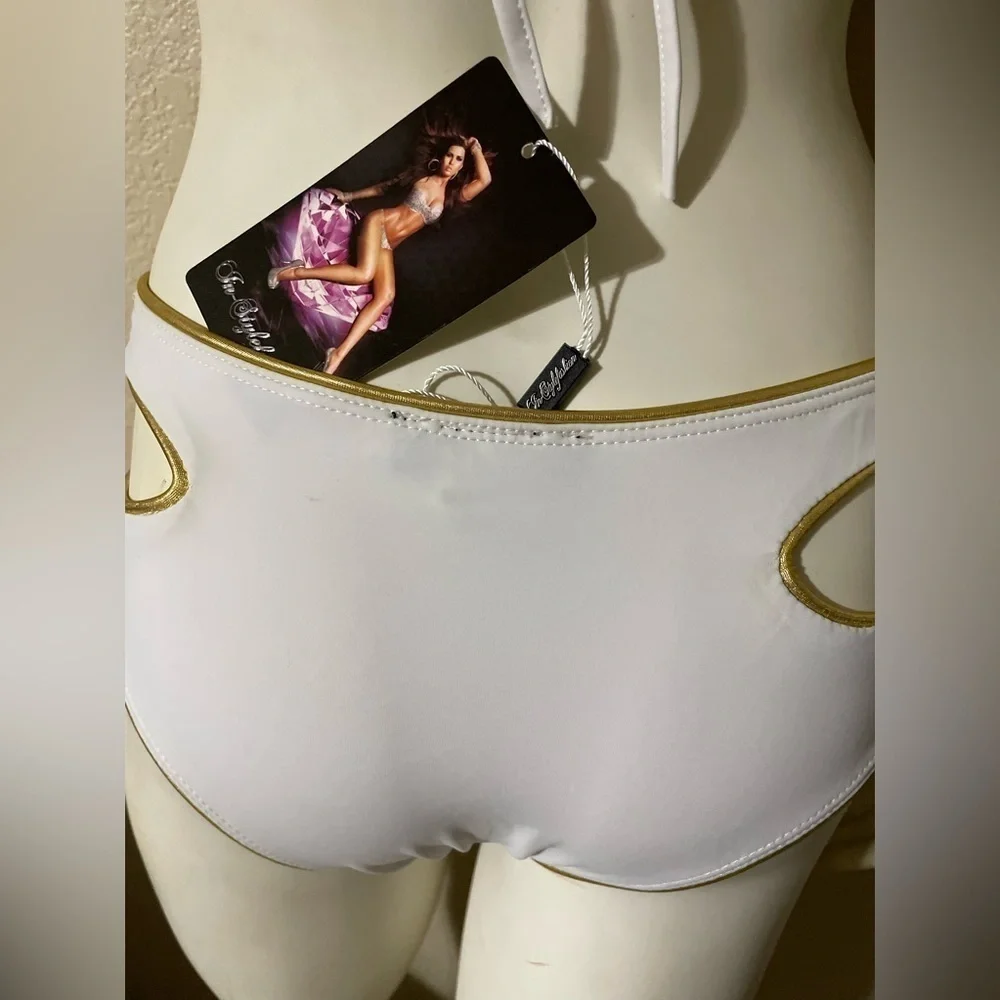In-Style Fashion brand new